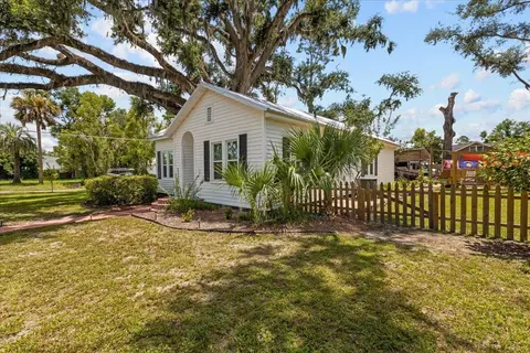 514 N Calhoun St, Perry, FL 32347 photo 5