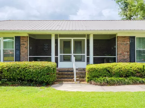 Exterior - 405 NW Whispering Pines Loop, Madison, FL 32340 photo 2 of 15