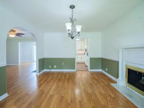 Dining - 405 NW Whispering Pines Loop, Madison, FL 32340 photo 1 of 1