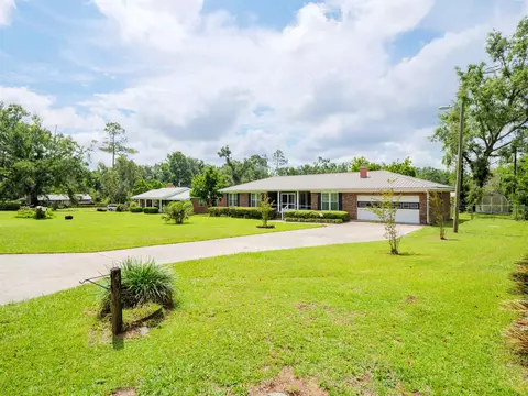 Exterior - 405 NW Whispering Pines Loop, Madison, FL 32340 photo 3 of 15