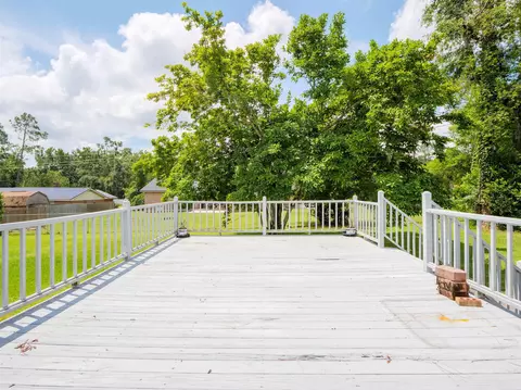 Exterior - 405 NW Whispering Pines Loop, Madison, FL 32340 photo 11 of 15