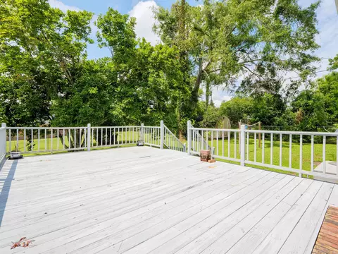 Exterior - 405 NW Whispering Pines Loop, Madison, FL 32340 photo 10 of 15
