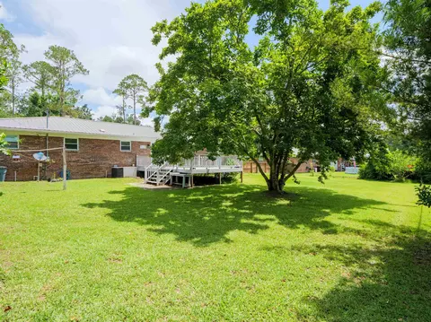 Exterior - 405 NW Whispering Pines Loop, Madison, FL 32340 photo 14 of 15