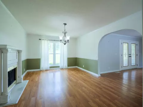 Living - 405 NW Whispering Pines Loop, Madison, FL 32340 photo 9 of 11