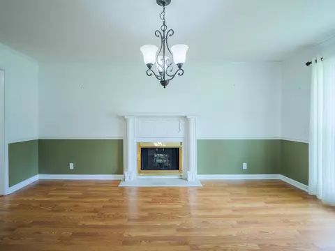 Living - 405 NW Whispering Pines Loop, Madison, FL 32340 photo 7 of 11