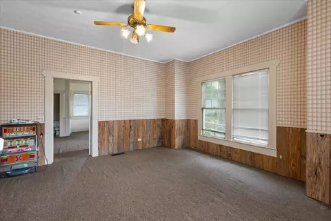 Living - 315 W Green St, Perry, FL 32347 photo 3 of 3