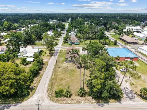 View/Area - 315 W Green St, Perry, FL 32347 photo 4 of 5