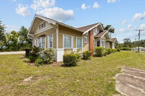 Exterior - 315 W Green St, Perry, FL 32347 photo 4 of 7
