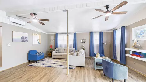 Living - 1205 N Allen St, Perry, FL 32347 photo 8 of 8