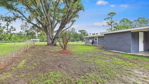 Exterior - 1205 N Allen St, Perry, FL 32347 photo 3 of 4
