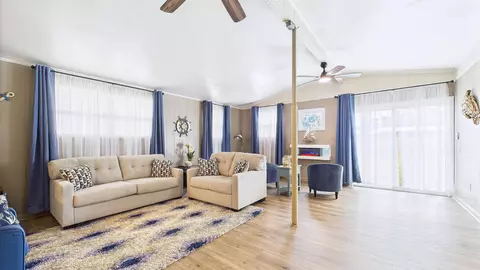 Living - 1205 N Allen St, Perry, FL 32347 photo 3 of 8