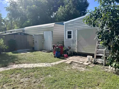 108 E Hillside Dr, Seffner, FL 33584 photo 12