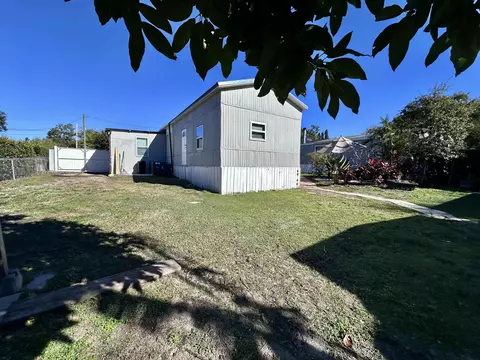 108 E Hillside Dr, Seffner, FL 33584 photo 24