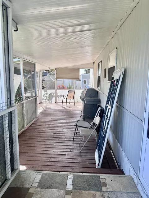 108 E Hillside Dr, Seffner, FL 33584 photo 23