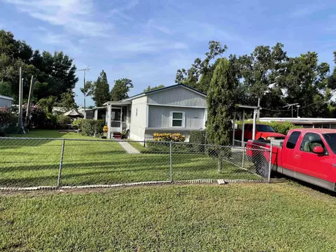 108 E Hillside Dr, Seffner, FL 33584 photo 17
