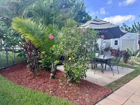 108 E Hillside Dr, Seffner, FL 33584 photo 16