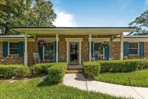 2940 Huntington Dr, Tallahassee, FL 32308