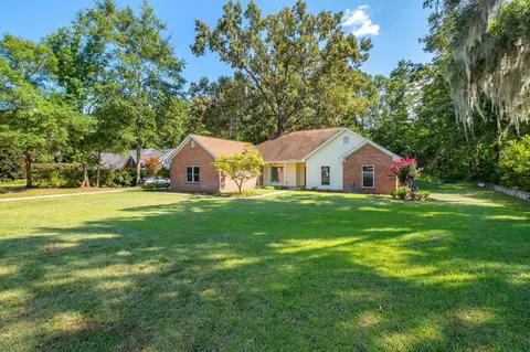 245 Thornberg Dr, Tallahassee, FL 32312