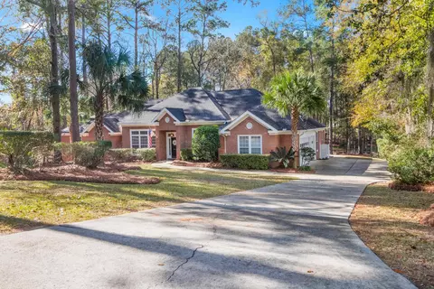 8869 Glen Abby Dr, Tallahassee, FL 32312