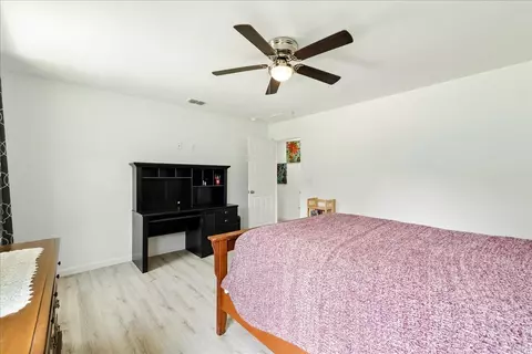 Bedroom - 11 Sand Pine Dr, Midway, FL 32343 photo 5 of 6
