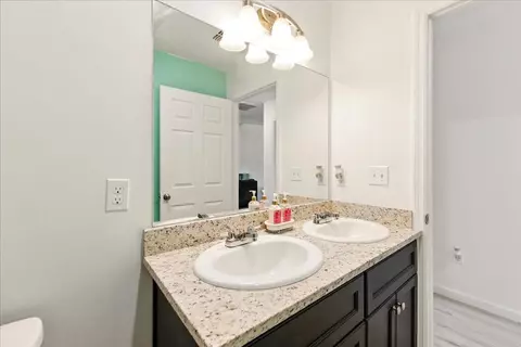 Bath - 11 Sand Pine Dr, Midway, FL 32343 photo 4 of 5