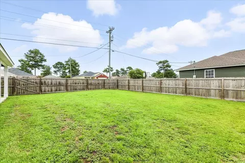 Exterior - 11 Sand Pine Dr, Midway, FL 32343 photo 6 of 9