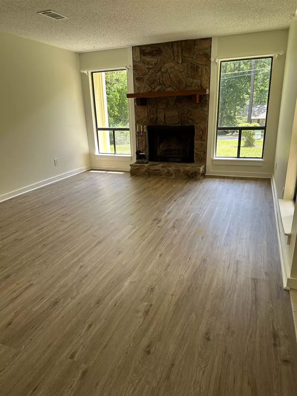 Living - 6448 Joe Cotton Trl, Tallahassee, FL 32309 photo 2 of 2