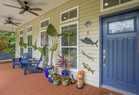 121 Ellis Van Fleet St, Apalachicola, FL 32320