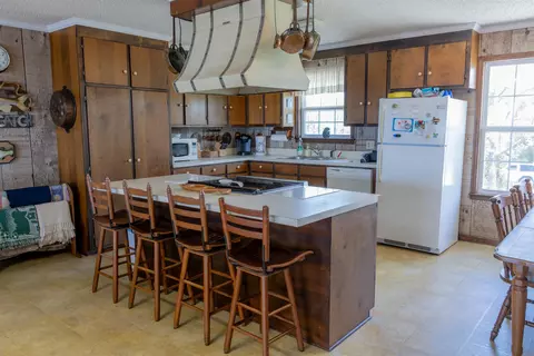 Kitchen - 1219 Alligator Dr, Alligator Point, FL 32346 photo 2 of 4