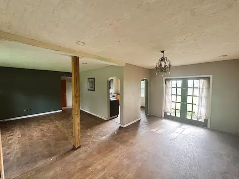 Living - 1207 N Cherry St, Perry, FL 32347 photo 1 of 7