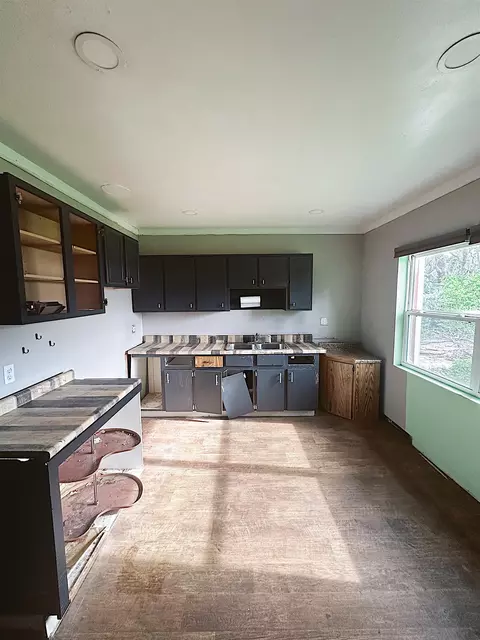 Kitchen - 1207 N Cherry St, Perry, FL 32347 photo 3 of 6