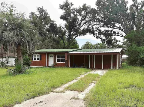 1207 N Cherry St, Perry, FL 32347