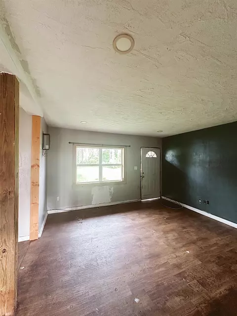 Living - 1207 N Cherry St, Perry, FL 32347 photo 5 of 7