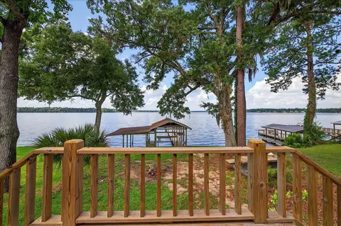 3170 Lakeview Point Rd, Quincy, FL 32351