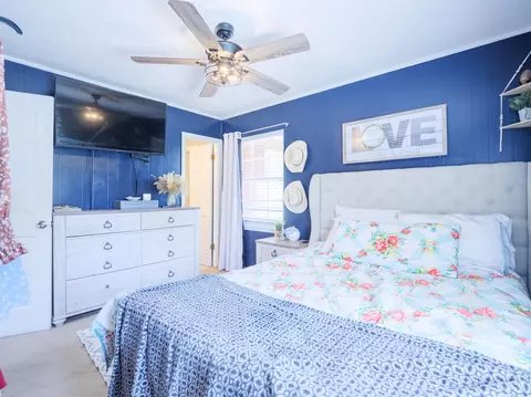 Bedroom - 249 NE Bevan Loop, Madison, FL 32340 photo 6 of 6