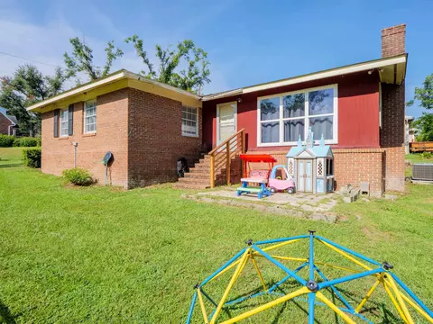 Exterior - 249 NE Bevan Loop, Madison, FL 32340 photo 7 of 9