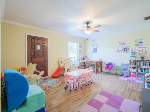 Entry Way - 249 NE Bevan Loop, Madison, FL 32340 photo 4 of 4