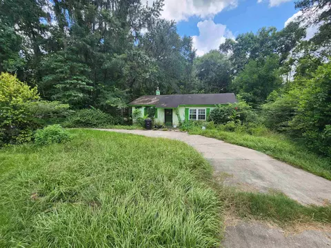 2643 Lonnblaudh Rd, Tallahassee, FL 32308