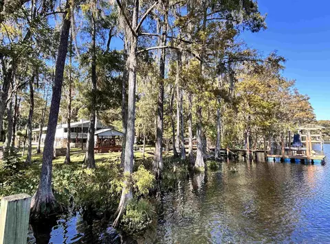 25 S Egret St, Crawfordville, FL 32327