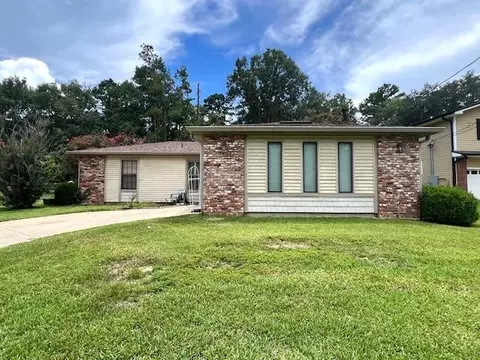 225 China Doll Dr, Tallahassee, FL 32312