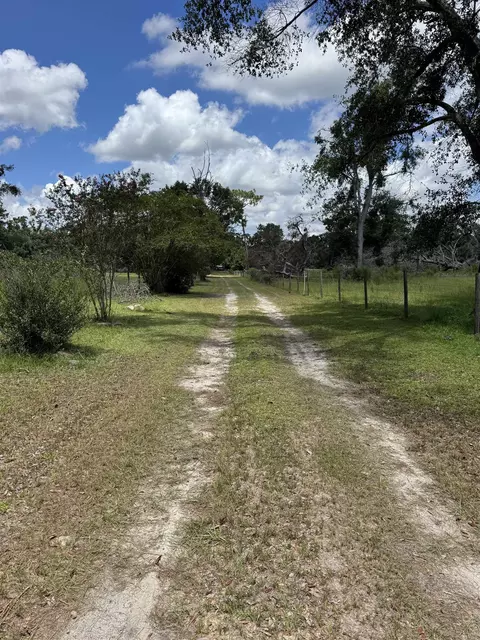535 NE Jade Way, Lee, FL 32059 photo 8