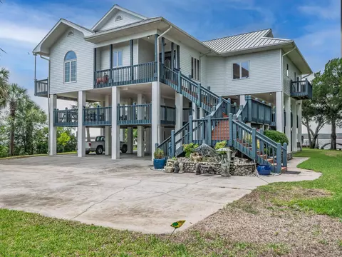 57 Springview Dr, Crawfordville, FL 32327