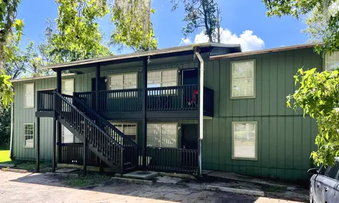 851 Maple St #8, Chattahoochee, FL 32324