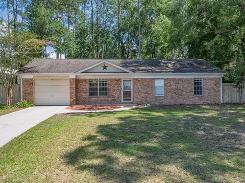 184 Marie Cir, Crawfordville, FL 32327