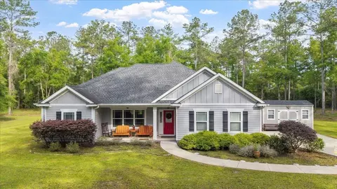 120 Steeplechase Ln, Crawfordville, FL 32327