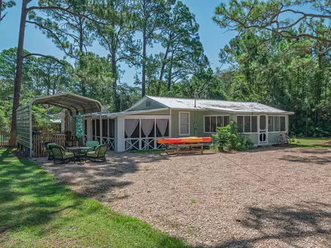 69 Suwanne Ave, Panacea, FL 32346