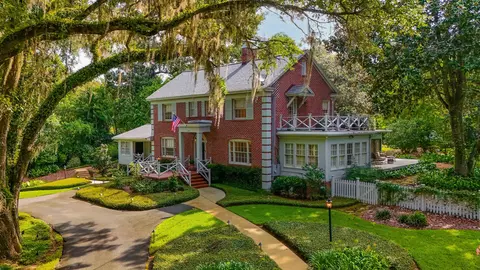 1117 Myers Park Dr, Tallahassee, FL 32301