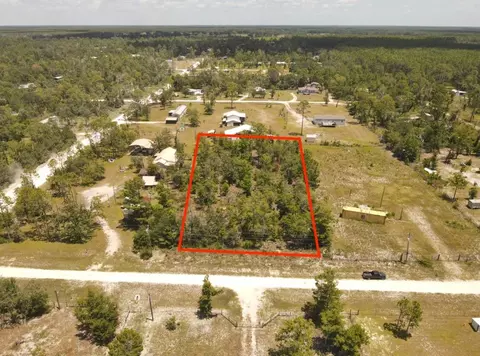 2 Nd St Breeze Dr, Perry, FL 32348