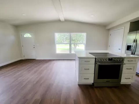 102 Mccall St, Perry, FL 32348 photo 8