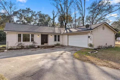 1909 Ermine Ct, Tallahassee, FL 32308